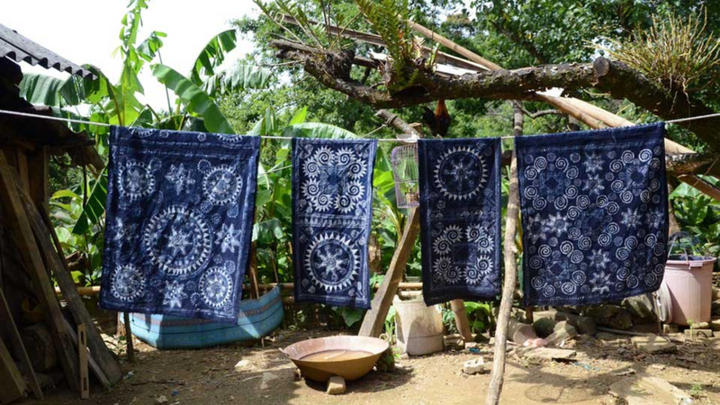 Xưởng nhuộm chàm Sapa - Combo Sáp Ong & Nhuộm Chàm (5)